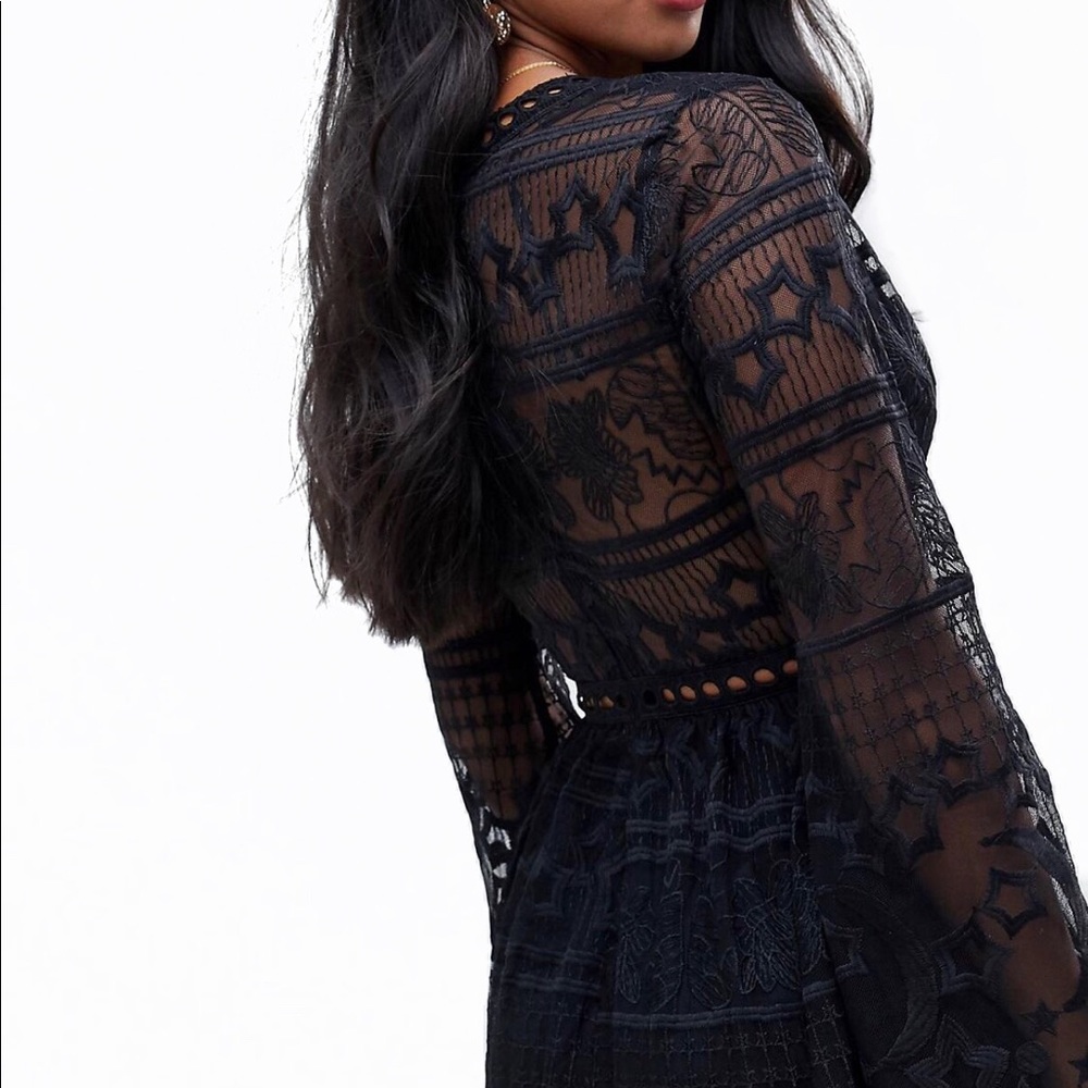 Petite Sz. 2 Black Lace Dress - Picture 4 of 7